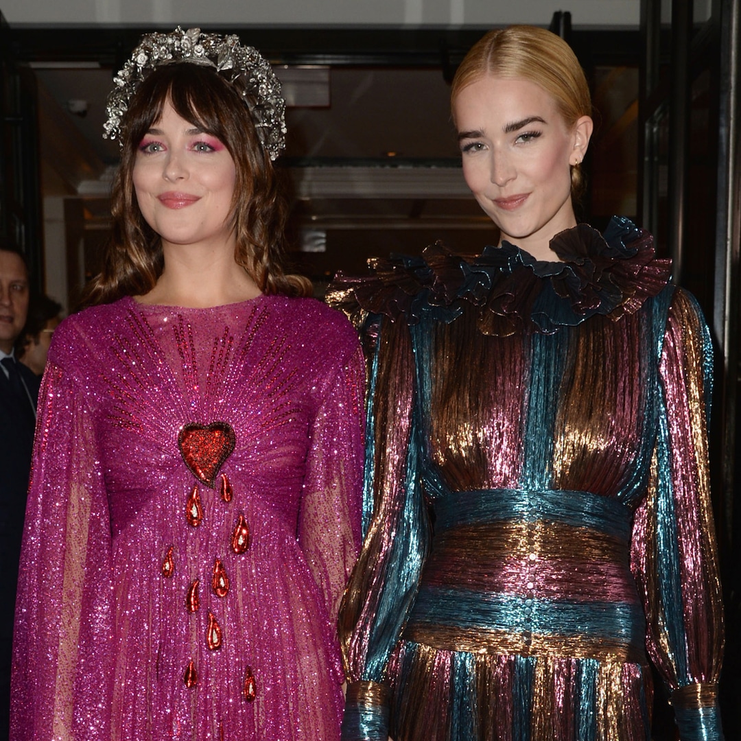 Dakota Johnson’s Large Household: What to Know Dakota Johnson’s Large Household: What to Know