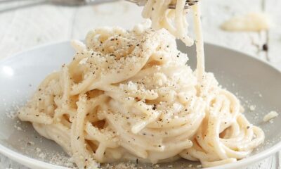 The Cacio e Pepe Recipe Everybody Is Making (3 Substances, 15 Minutes) | Pasta