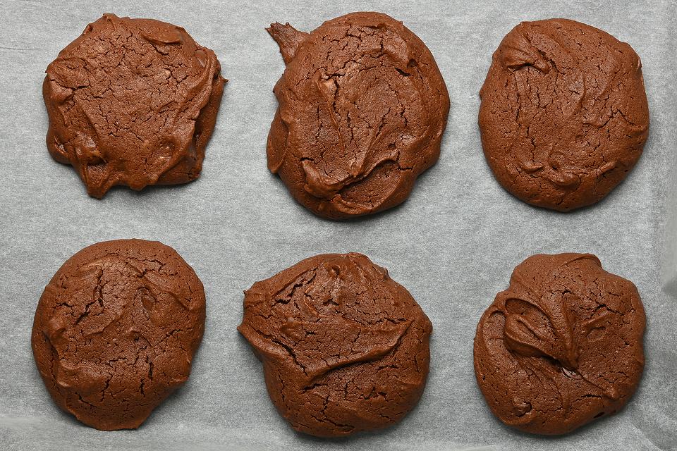 Fudgy Flourless Chocolate Cookie Recipe Is Nutritious & Scrumptious (2 Components, 30 Minutes) | Cookies Fudgy Flourless Chocolate Cookie Recipe Is Nutritious & Scrumptious (2 Components, 30 Minutes) | Cookies