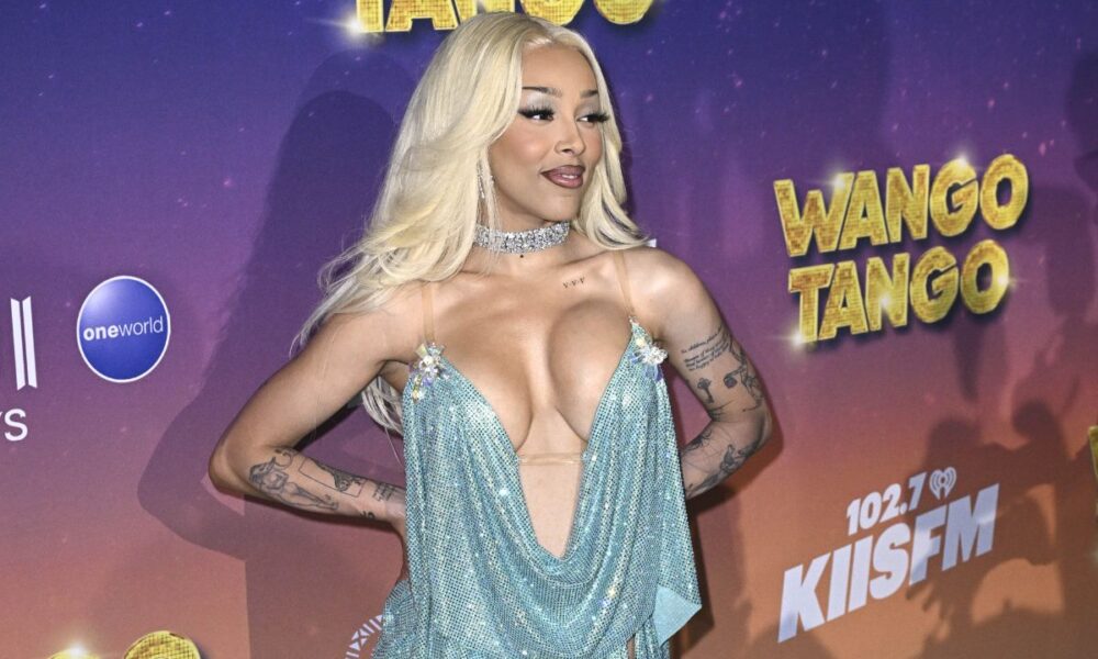 Doja Cat Reveals Breast Implant Bother After Efficiency