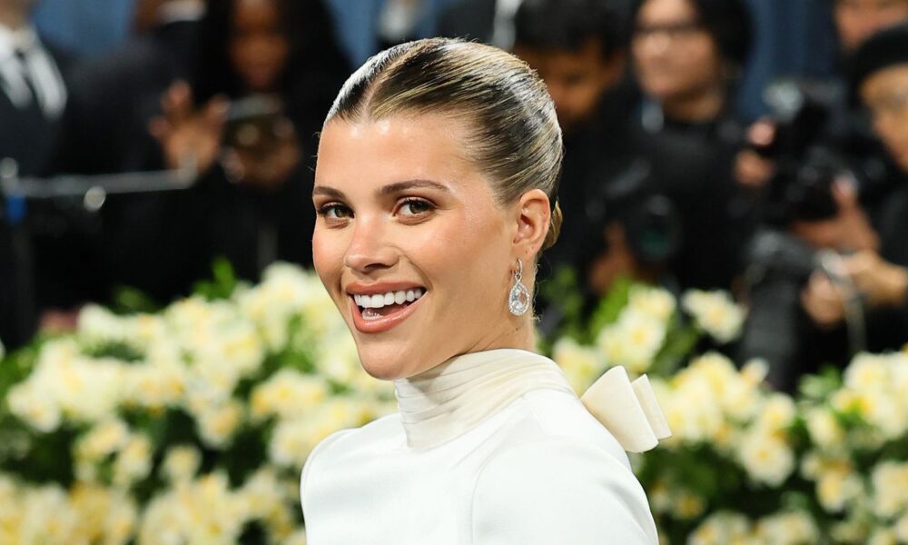 Sofia Richie Shares Uncommon Photograph of Daughter Eloise Forward of Mom’s Day