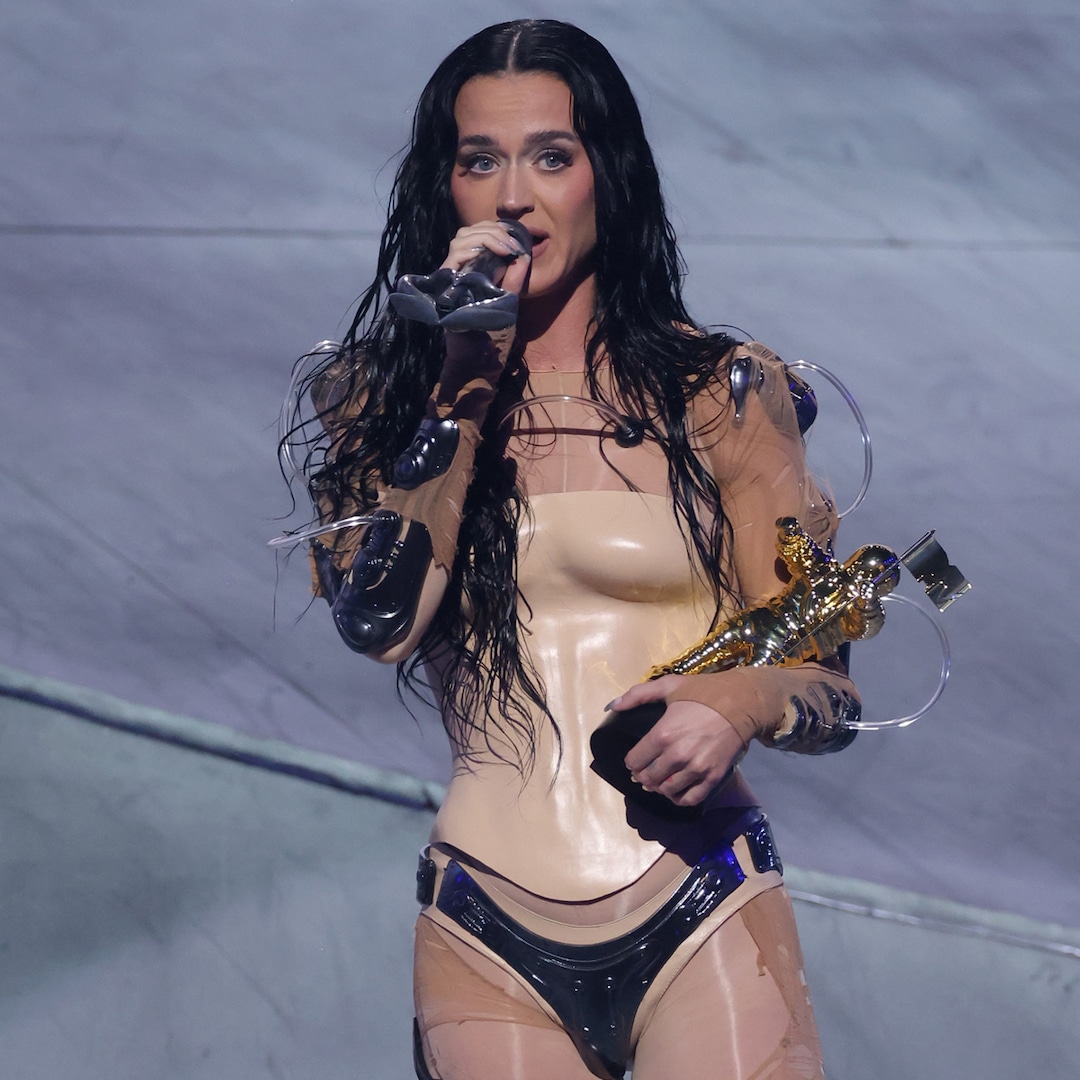 Katy Perry Responds to Critics Saying She “Cannot Dance” 