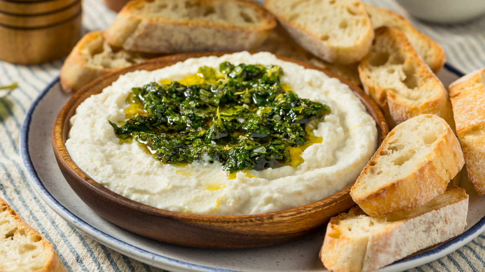 How To Make A Present Stopping Cheese Dip With Whipped Brie How To Make A Present Stopping Cheese Dip With Whipped Brie
