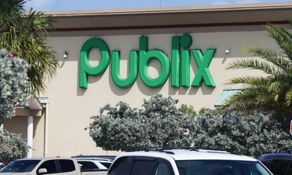 Publix Is Now Serving  Seafood Boils—What You Want To Know
