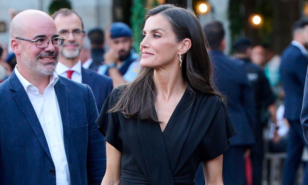 Queen Letizia’s Metallic Heels Are a 2025 Trending Shoe