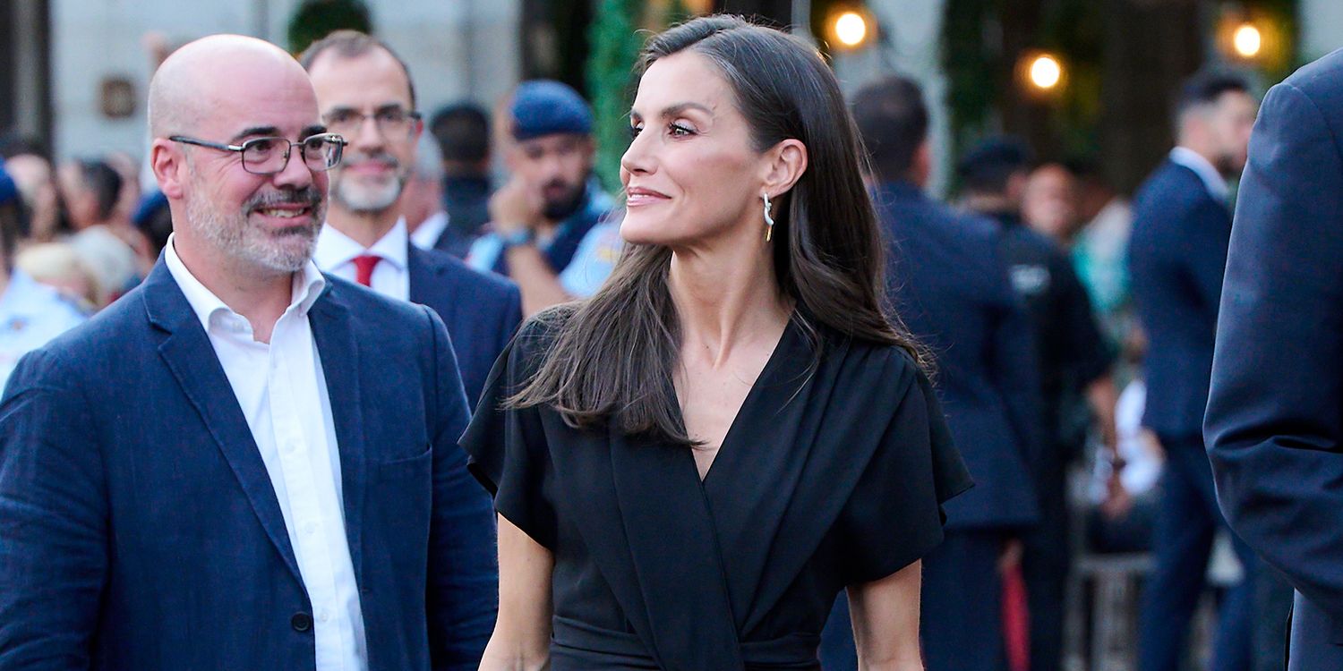 Queen Letizia’s Metallic Heels Are a 2025 Trending Shoe