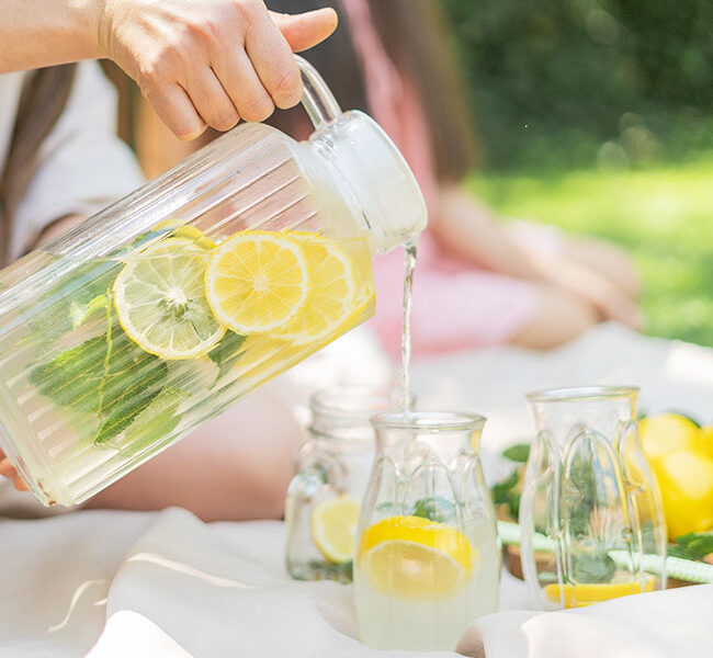 6 Metabolism-Boosting Summer season Drinks To Burn Energy