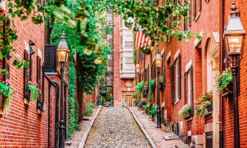 These 12 Lovely American Neighborhoods Are Straight Out of a Storybook