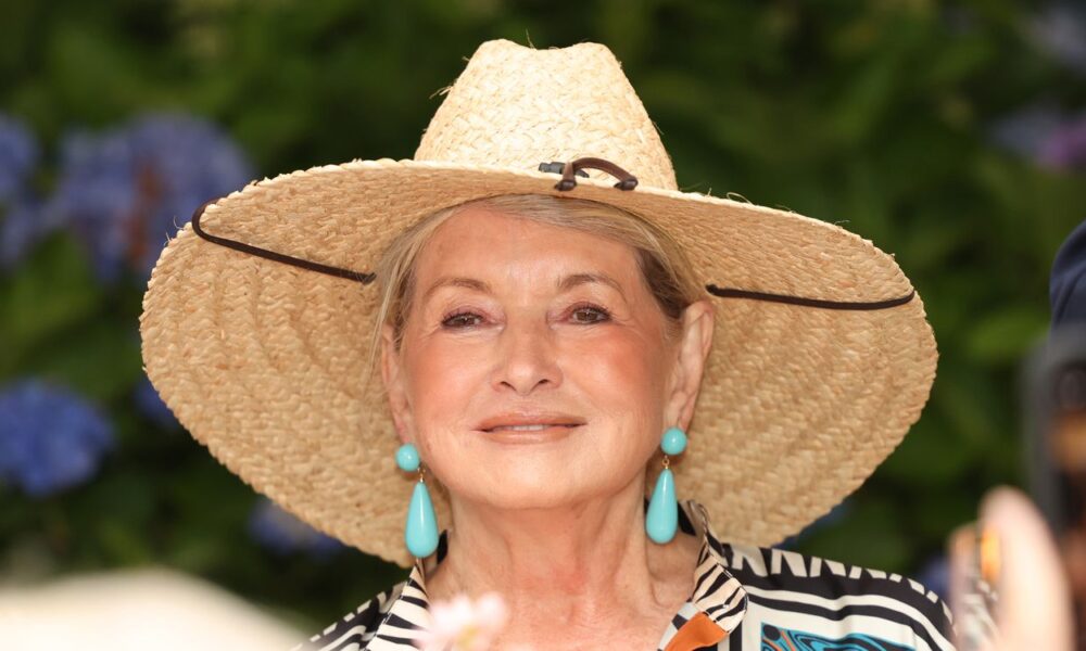 Martha Stewart’s Linen Shirtdress Is My Go-To for Summer time