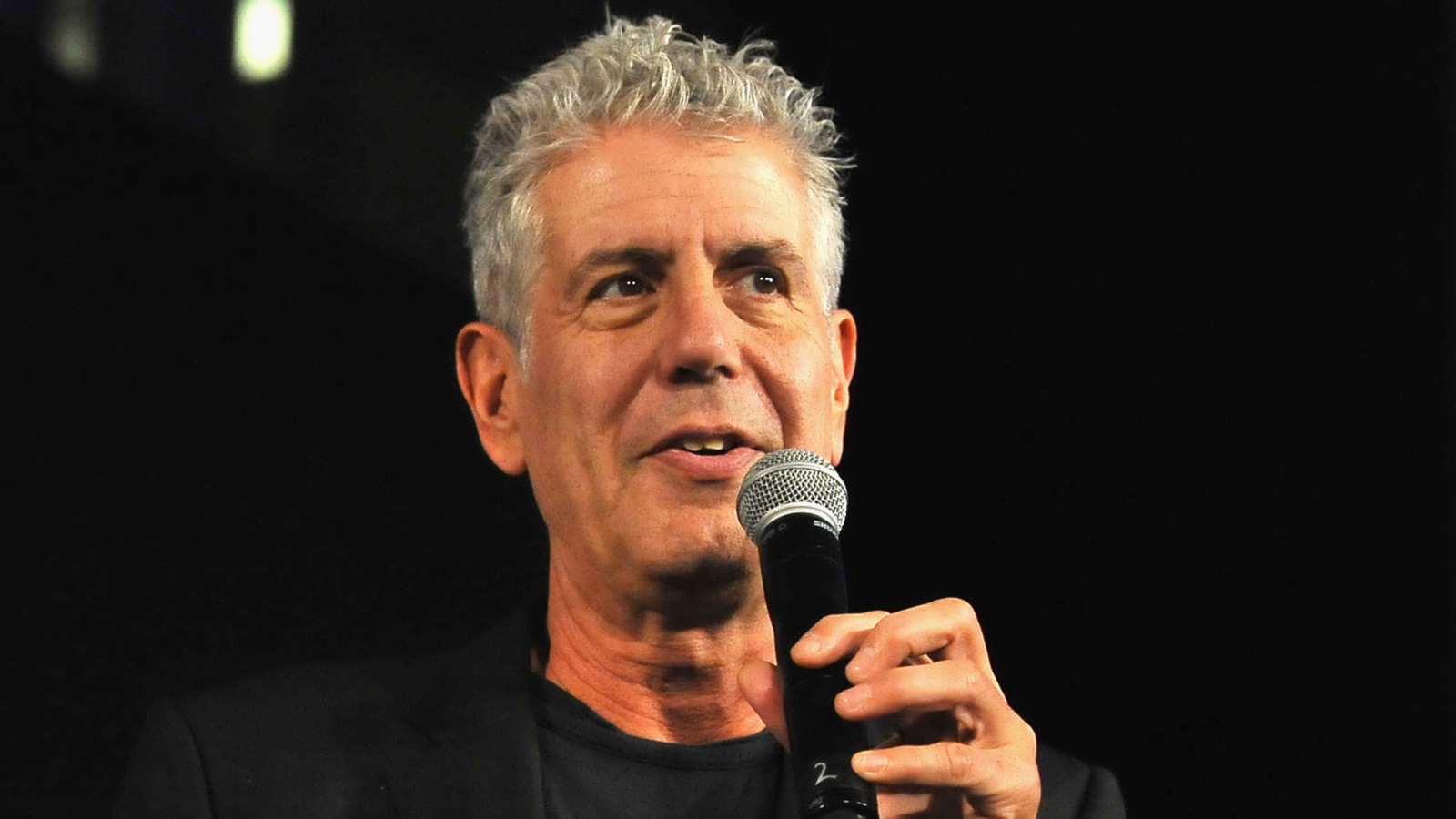 The Shellfish You Should not Order At A Restaurant, In accordance To Anthony Bourdain