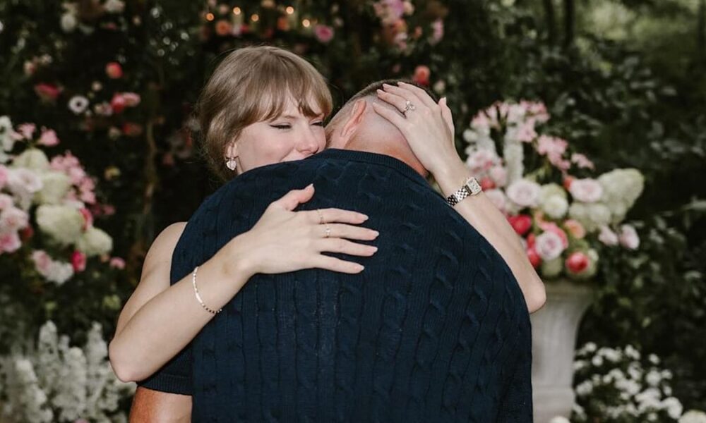 Taylor Swift’s ex-boyfriend’s 7-word response to her engagement to Travis Kelce