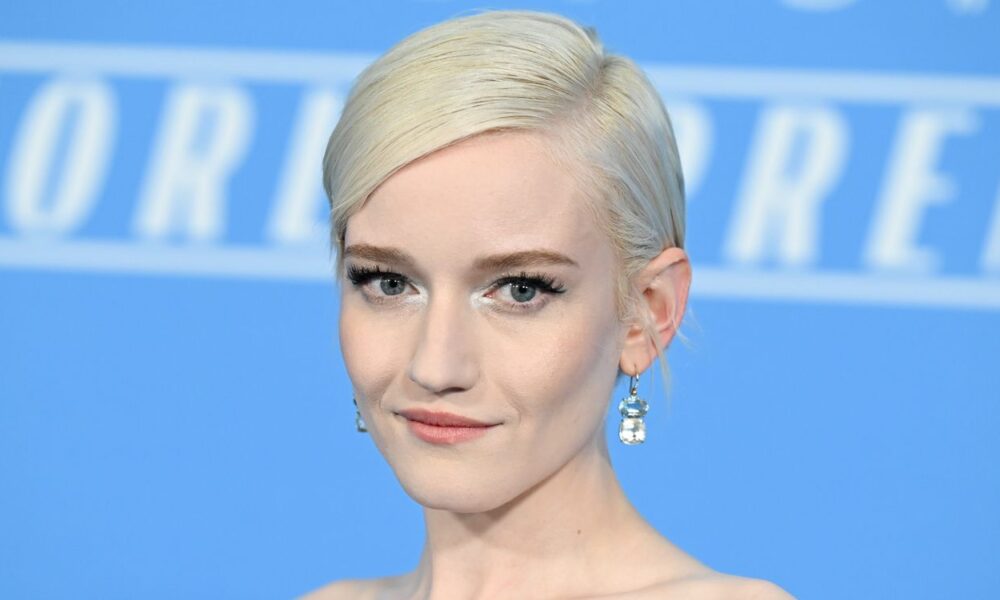 Julia Garner’s 185-Diamond Look Outshines Her Sequin-Encrusted LBD