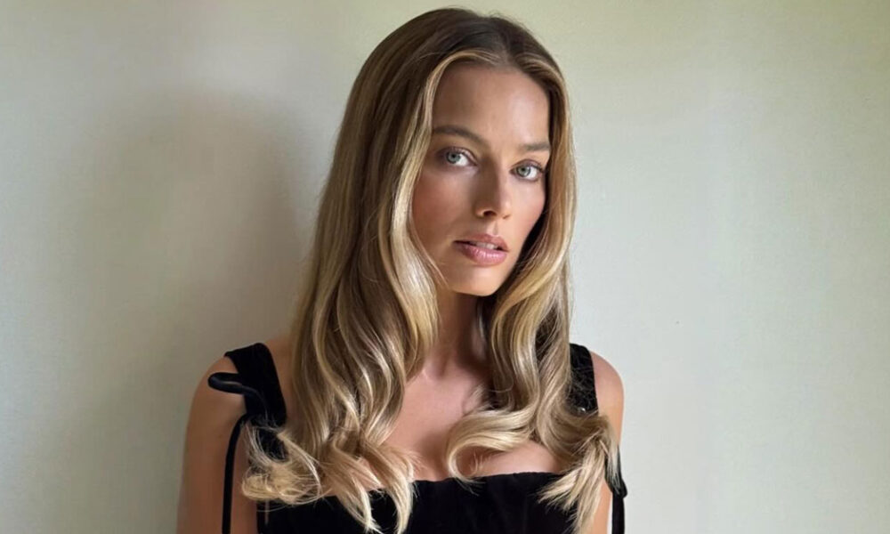 Margot Robbie Wore the New Millennial Going-Out Outfit