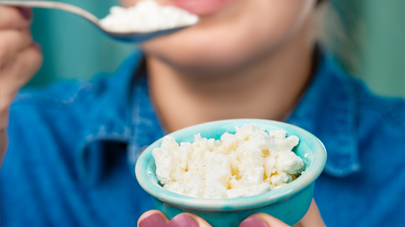 The Unlikely (And Unhinged) Cottage Cheese And Condiment Pairing That Folks Love