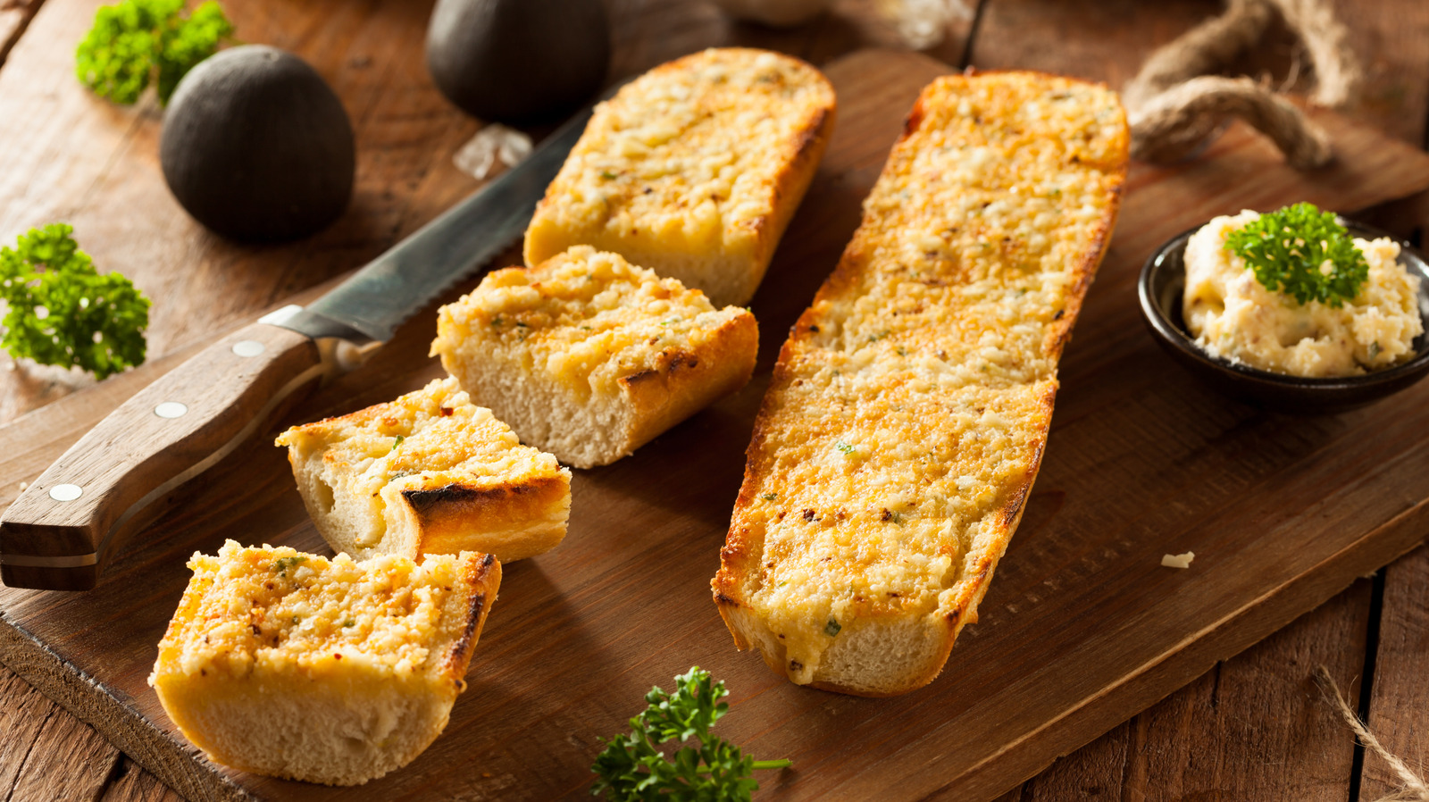 Why Mayo May Be The Secret Unfold For The Most Irresistible Garlic Bread