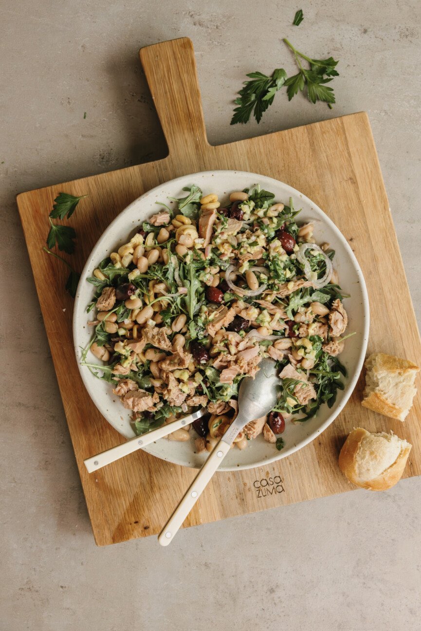 Mediterranean Tuna Salad with White Beans (Straightforward No-Prepare dinner)