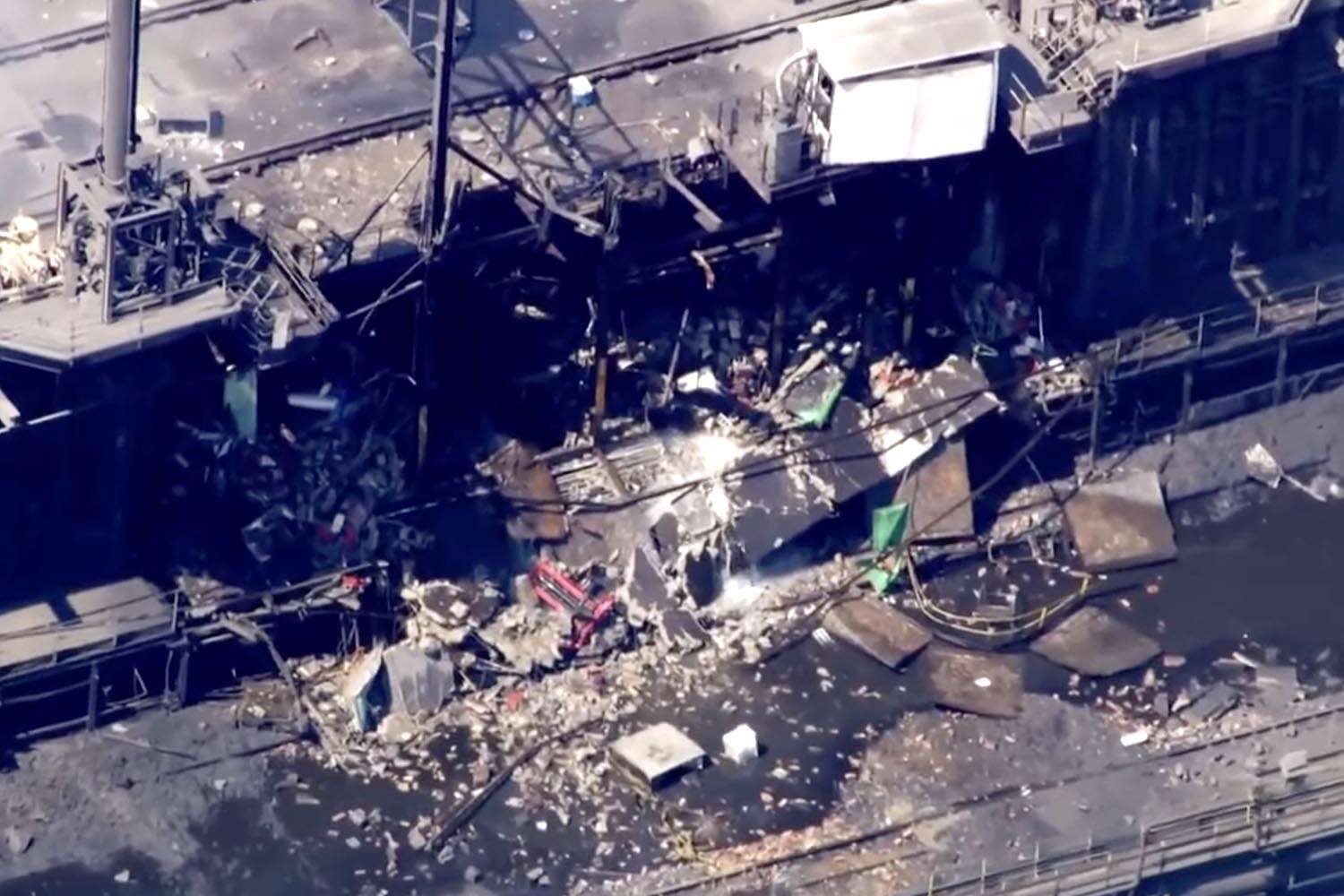 At Least 1 Lifeless After U.S. Metal Plant Explodes in Pennsylvania At Least 1 Lifeless After U.S. Metal Plant Explodes in Pennsylvania
