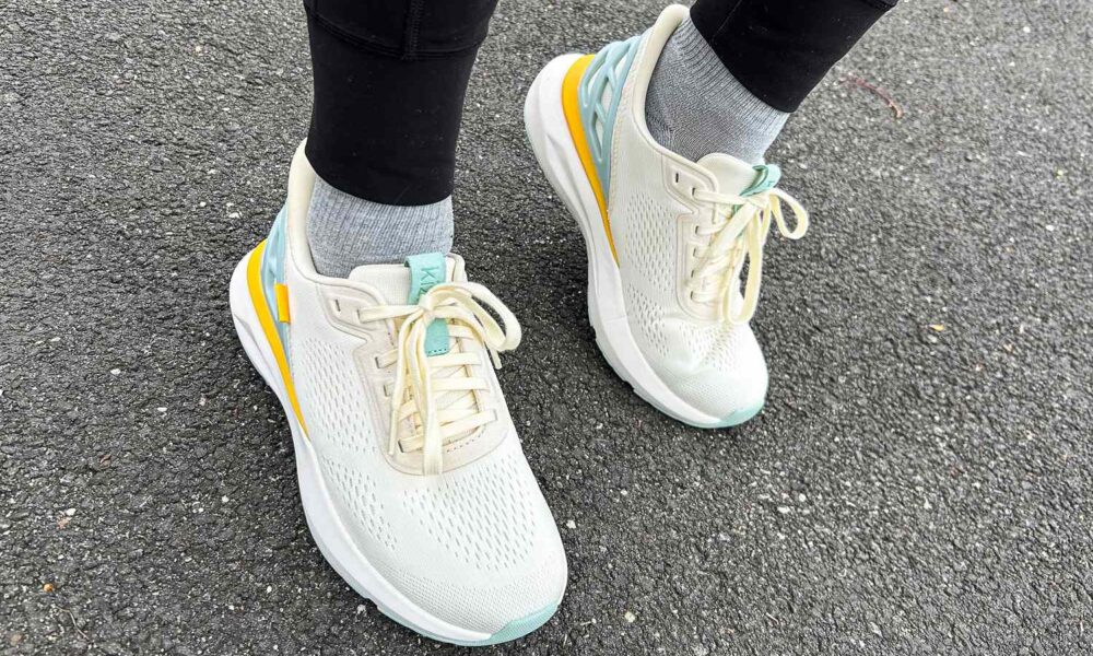 12 Comfy Strolling Sneakers Really useful by a Former Journey Agent