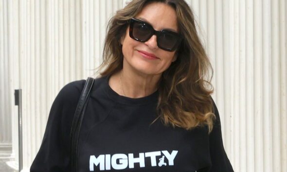 7 Barrel Denims Impressed by Mariska Hargitay