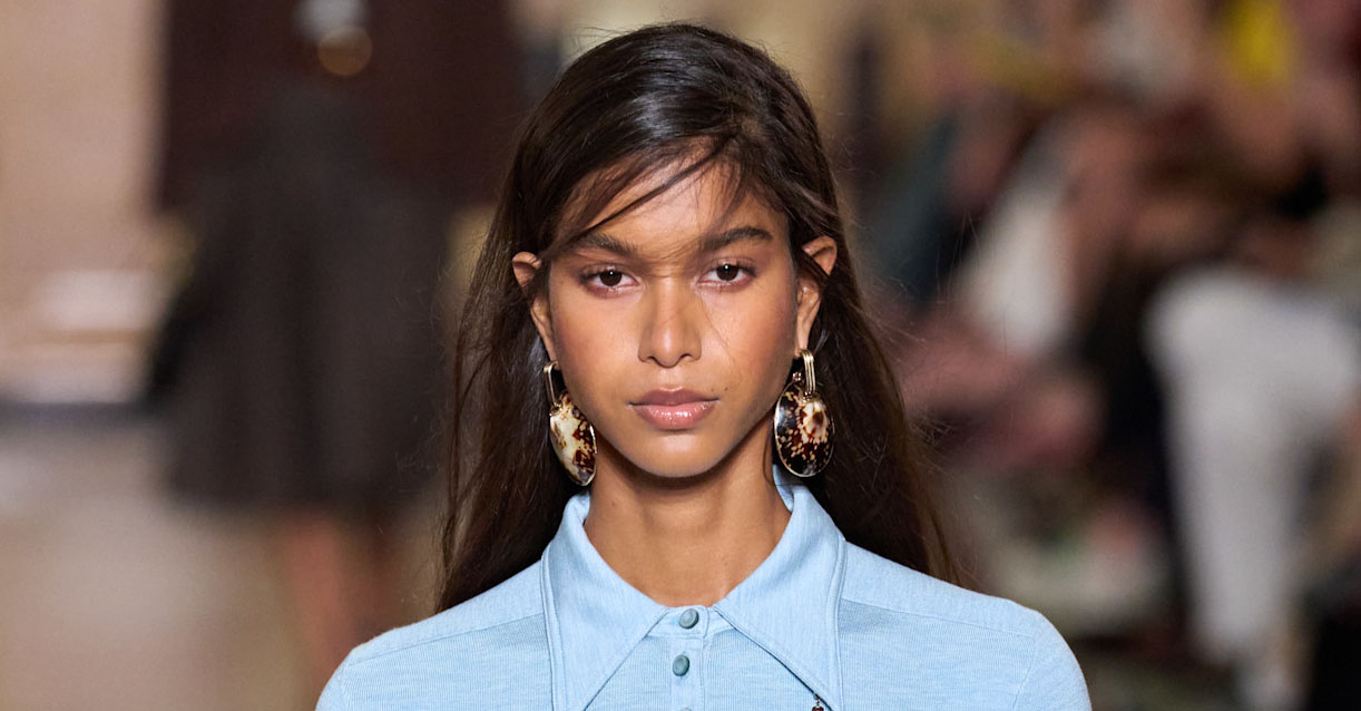 Runways Reveal the New It Accent for Spring 2026 Runways Reveal the New It Accent for Spring 2026