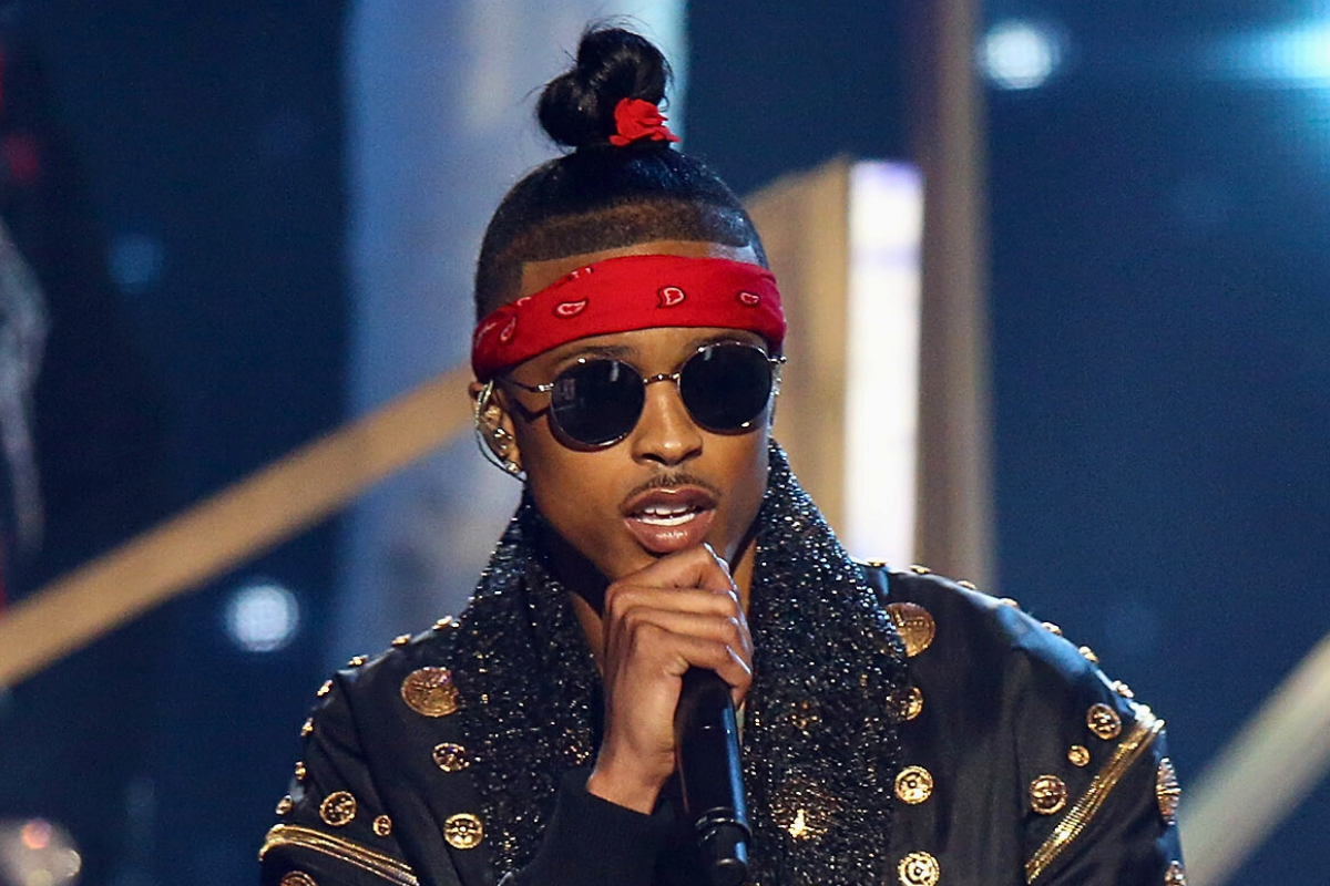 August Alsina & Zu Spark Reactions With Cozy Flick At Delight Occasion August Alsina & Zu Spark Reactions With Cozy Flick At Delight Occasion
