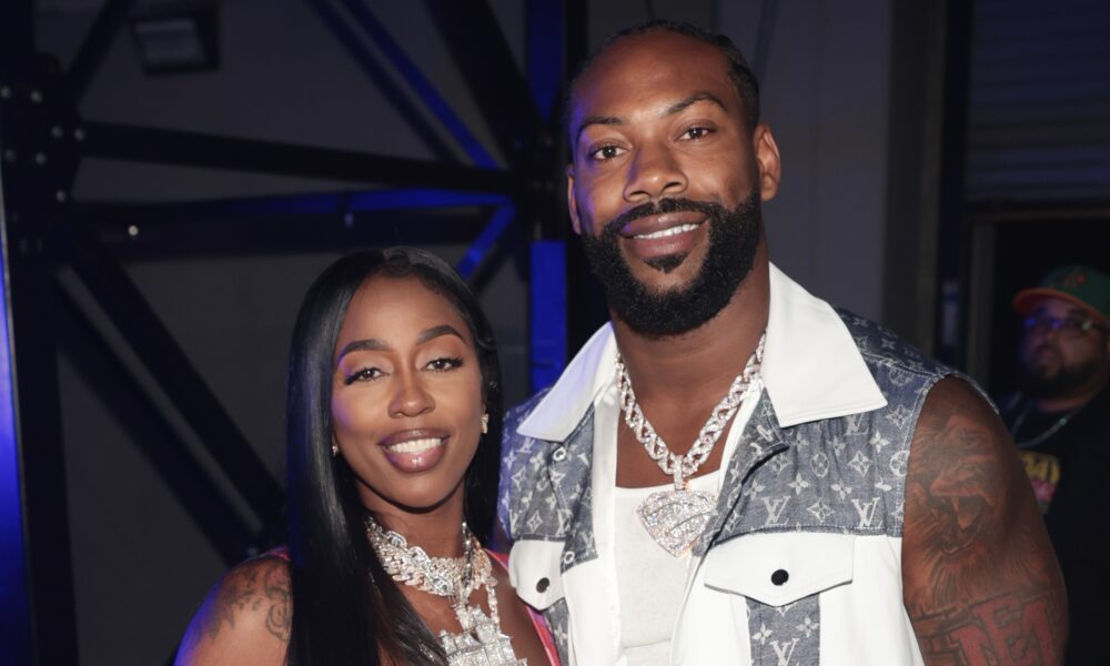 Celebrates Za’Darius Smith’s B-Day, Shares “First” Pic