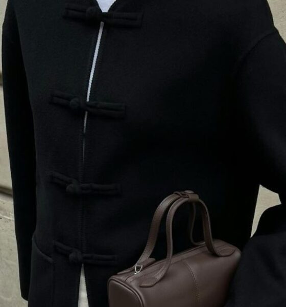 I Simply Tried On The Róhe Jacket Trendy Individuals Put on On Repeat