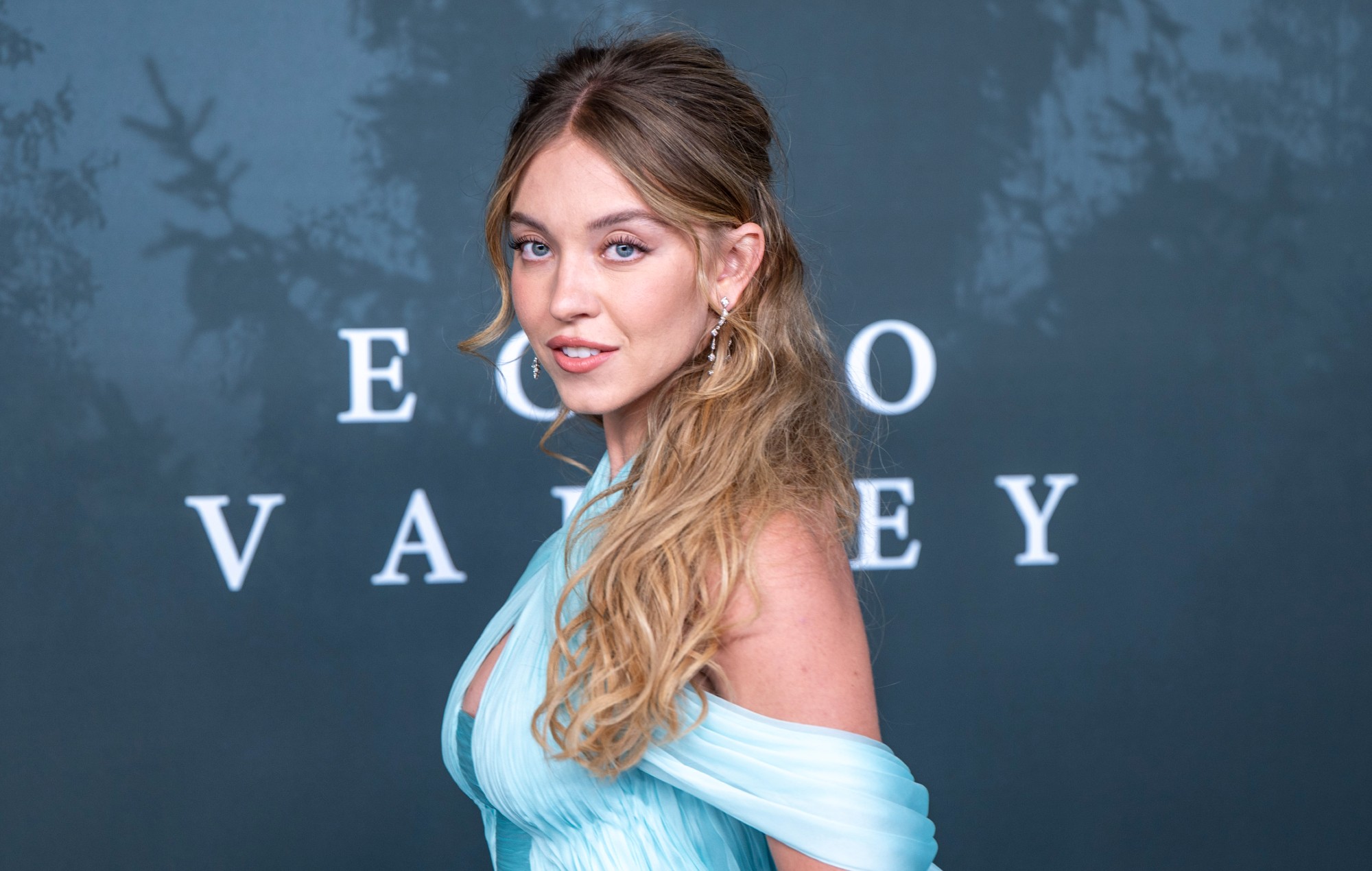 Sydney Sweeney shuts down questions on American Eagle denims controversy at movie pageant Sydney Sweeney shuts down questions on American Eagle denims controversy at movie pageant