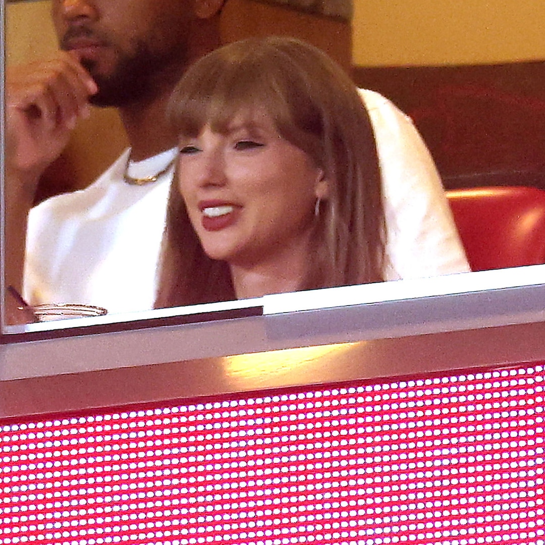 Taylor Swift at Travis Kelce Chiefs Recreation After Selena Gomez Marriage ceremony