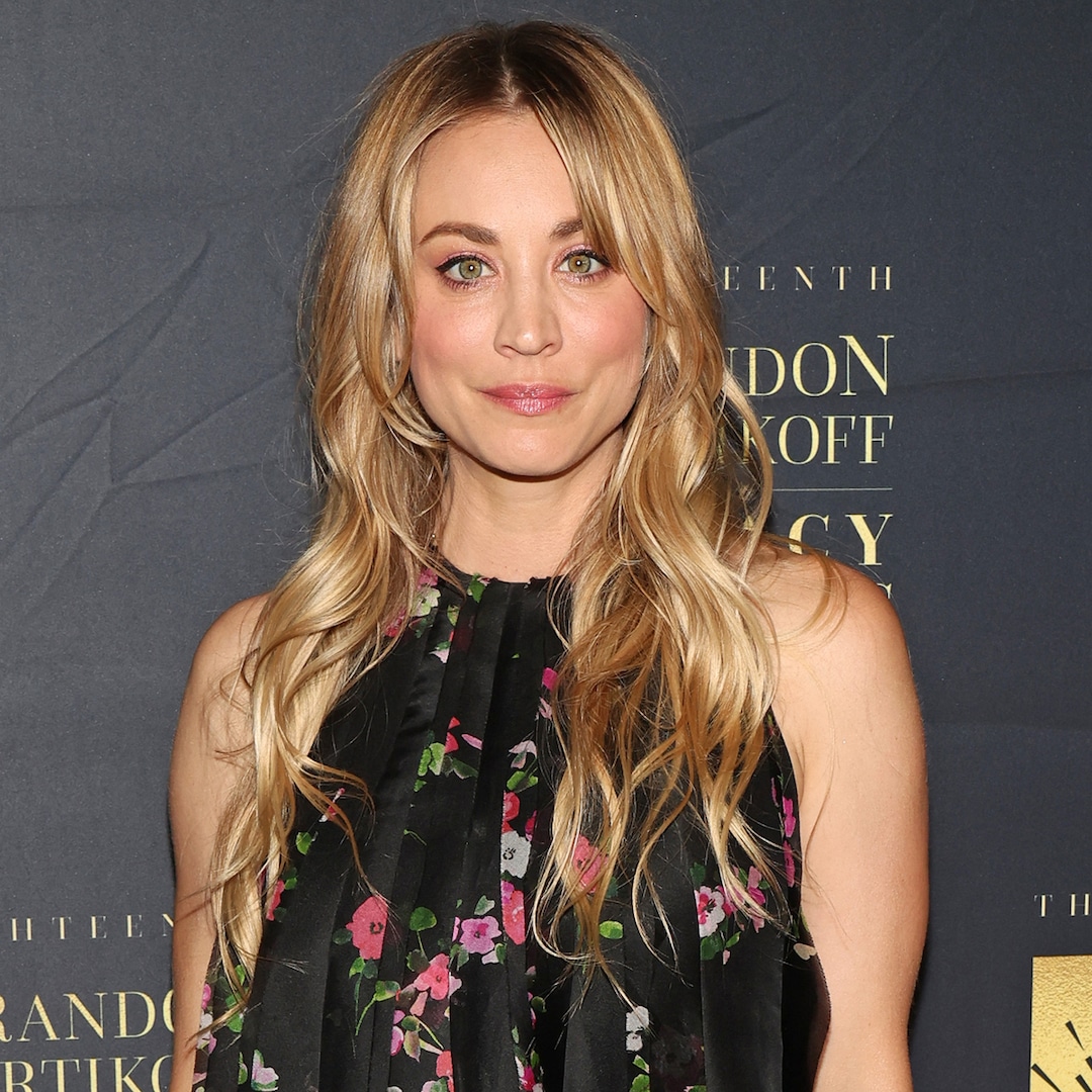 Kaley Cuoco’s Darkish Hair Photographs at US Open 2025