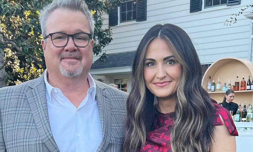 Eric Stonestreet Marries Lindsay Schweitzer in Kansas Metropolis Wedding ceremony