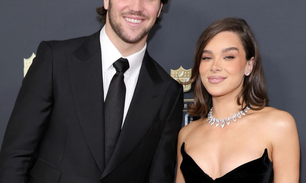 Hailee Steinfeld on Josh Allen Marriage Altering Way of life Hailee Steinfeld on Josh Allen Marriage Altering Way of life