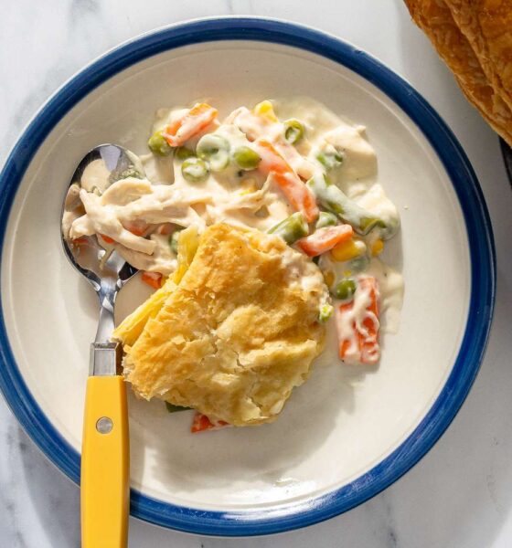 4-Ingredient Hen Pot Pie Recipe